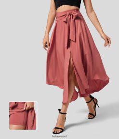 Halara נשים חצאית מידי קז'ואל מתפרצת מתלקחת במהירות מתייבשת עם קשירה גבוהה צד מפוצלת 2 ב-1 מכפלת מעוקלת XX0PF697 הַלבָּשָׁה אדום להבה