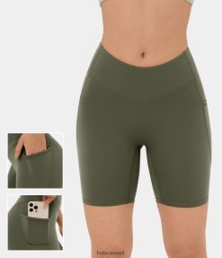 Halara נשים מכנסי אופנוען יוגה צדדיים בצורת V בצורת קטיפה softlyzero 7 אינץ' XX0PF1430 בגדים פעילים דשא אפור ירוק