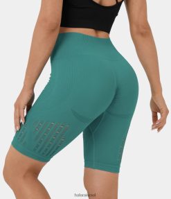 Halara נשים מכנסי יוגה אופנוען קצרים 8 אינץ' עם זרימה חלקה עם מותניים גבוהים XX0PF1446 בגדים פעילים צפחה ירוקה-כחולה