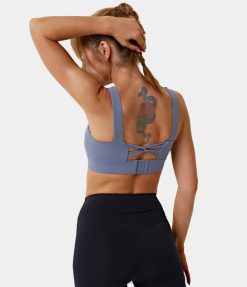 Halara נשים תמיכה בינונית גב מעוות חזיית ספורט ריצת וו מתכווננת XX0PF1618 בגדים פעילים עשן כחול