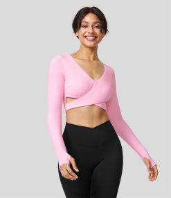 Halara נשים softlyzero קטיפה V צווארון חור אגודל מוצלב מכפלת קצוץ יוגה ספורט טופ XX0PF1911 בגדים פעילים מְקוֹרִי