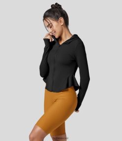 Halara נשים softlyzero רוכסן אוורירי עם חור אגודל חור אגודל עם קפוצ'ון דק מגע מגניב מעיל יוגה XX0PF2039 בגדים פעילים שָׁחוֹר